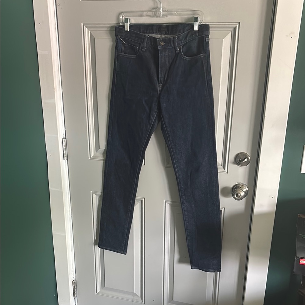 Uniqlo Black Straight Jeans Timeless Style